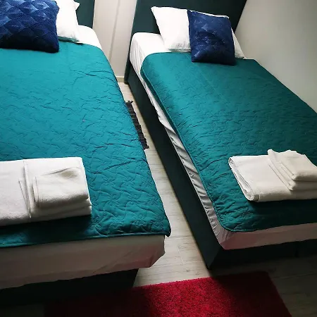 לינה וארוחת בוקר Kod Dzimija גולובאץ