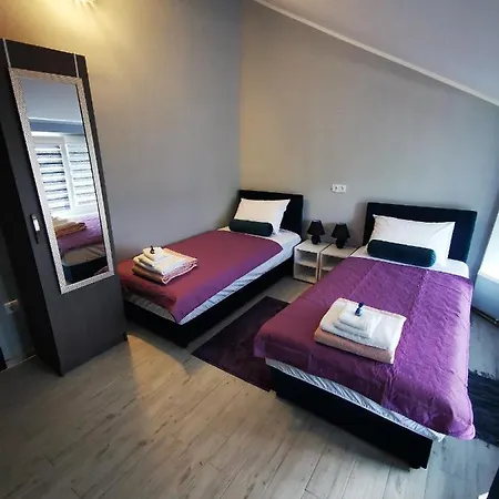 Kod Dzimija גולובאץ