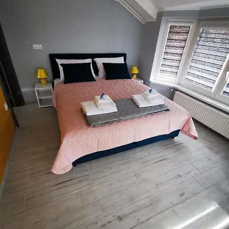 Kod Dzimija גולובאץ